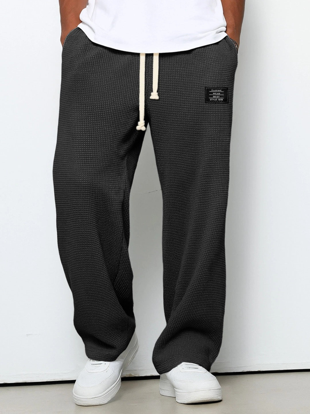 Pantalones anchos con cintura ajustable